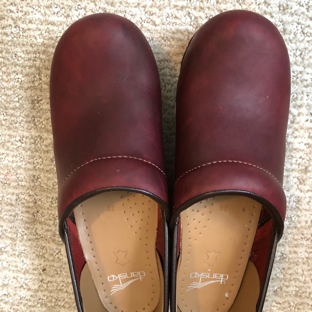 Dansko professional clogs oiled wood grain 39